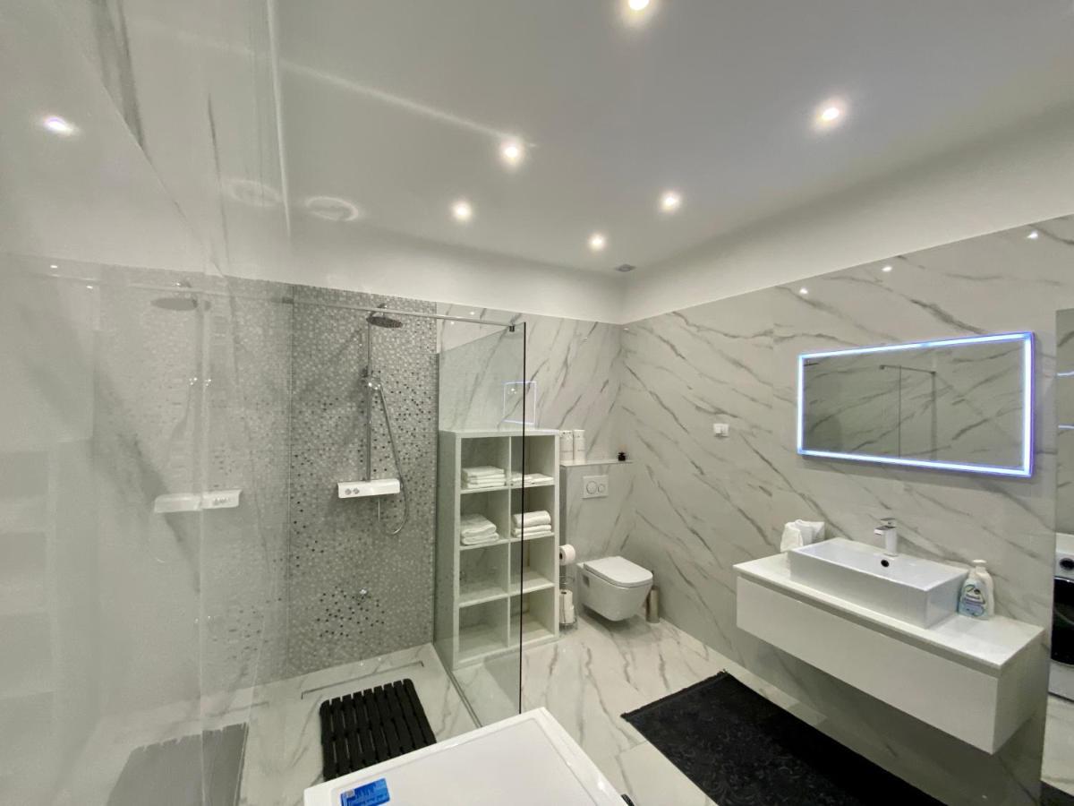 Apartman Sogni D'Oro Lägenhet Pula Exteriör bild
