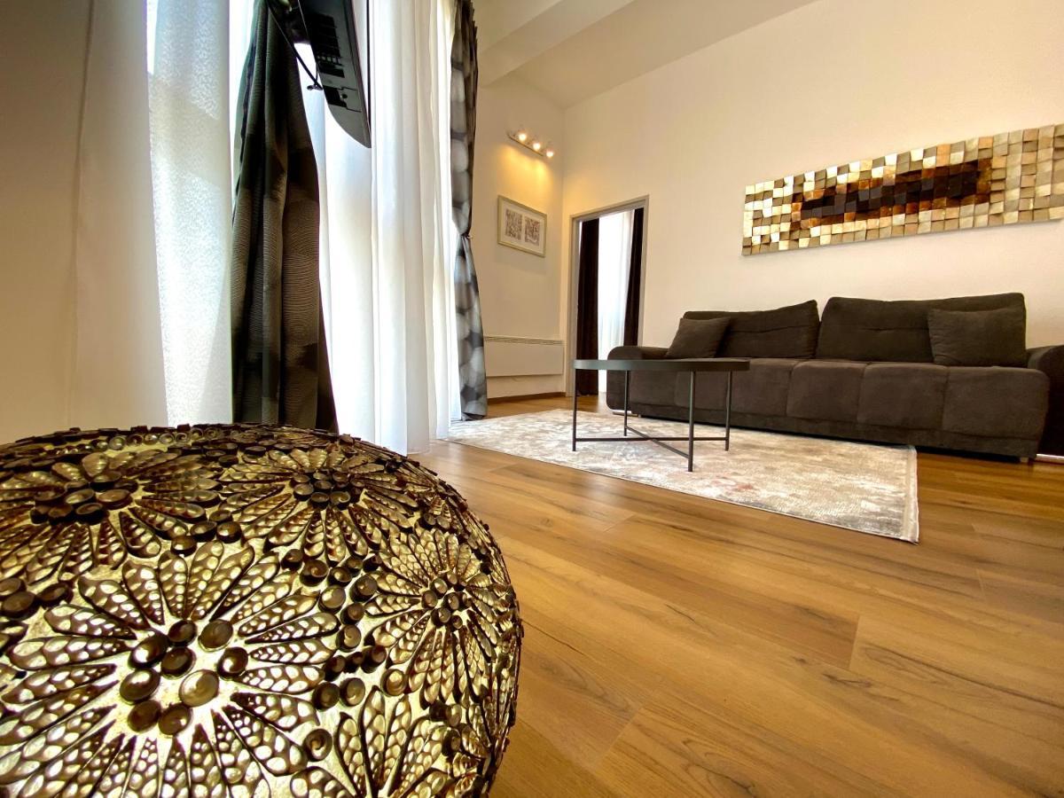 Apartman Sogni D'Oro Lägenhet Pula Exteriör bild