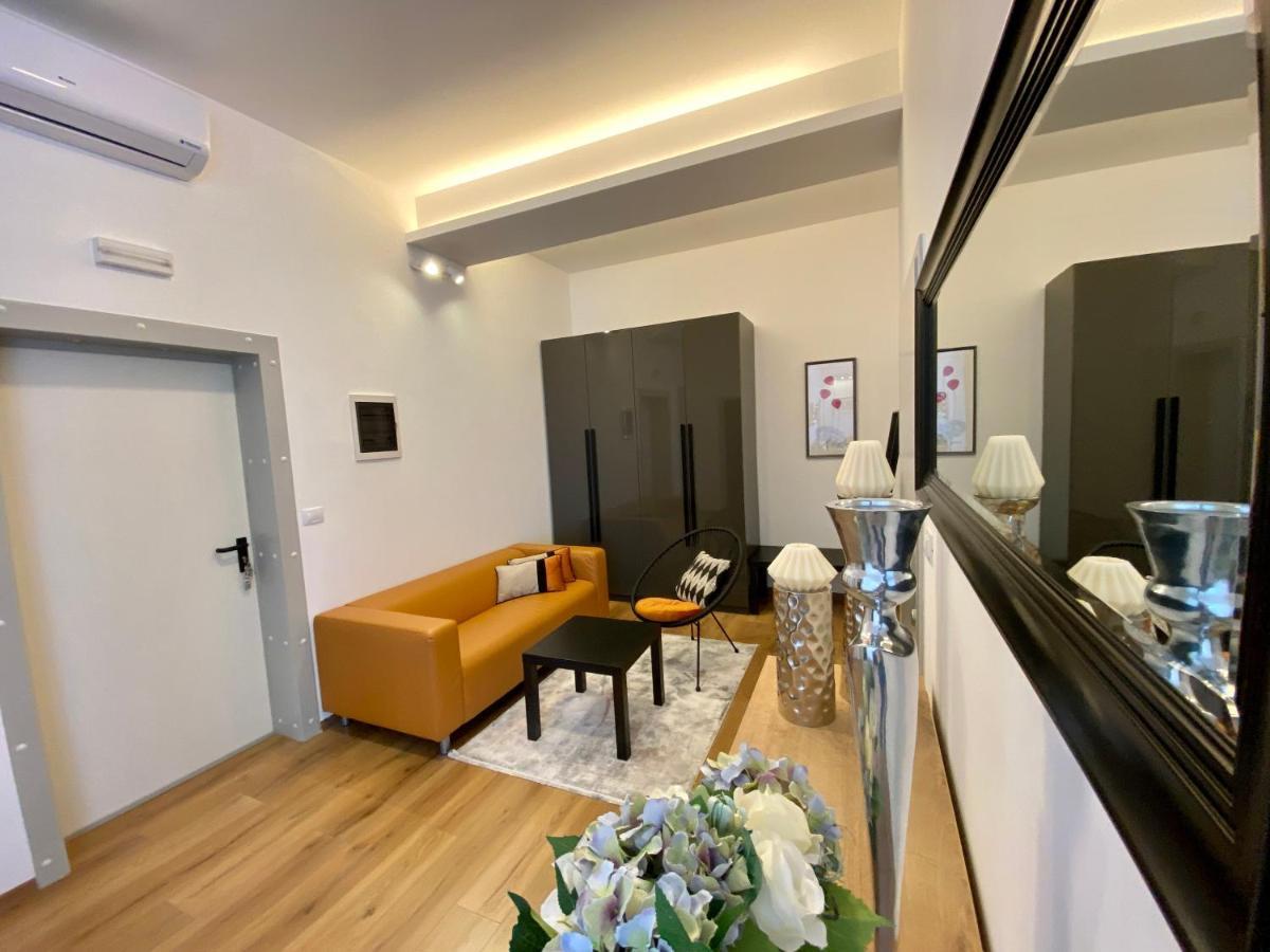 Apartman Sogni D'Oro Lägenhet Pula Exteriör bild