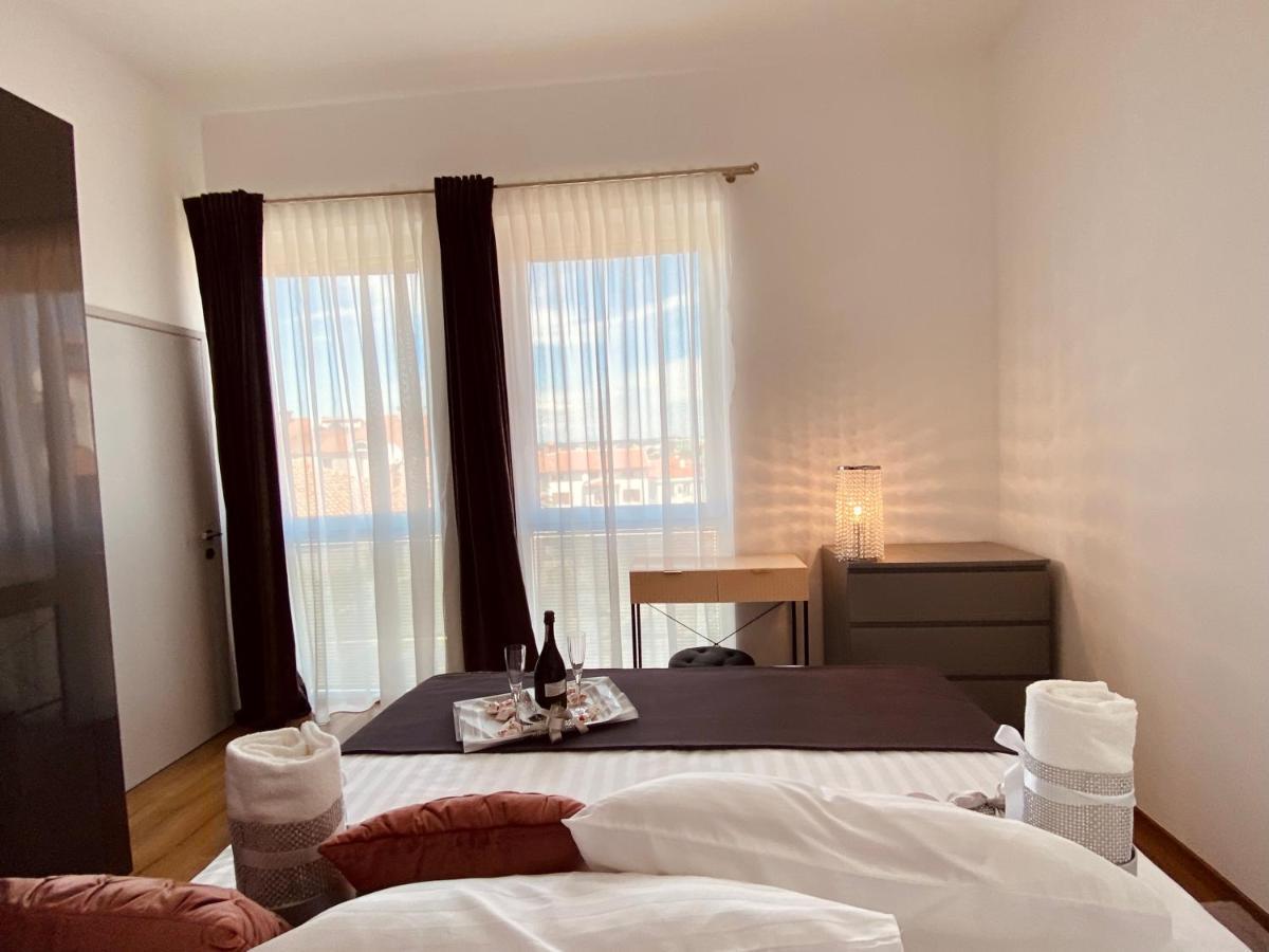 Apartman Sogni D'Oro Lägenhet Pula Exteriör bild