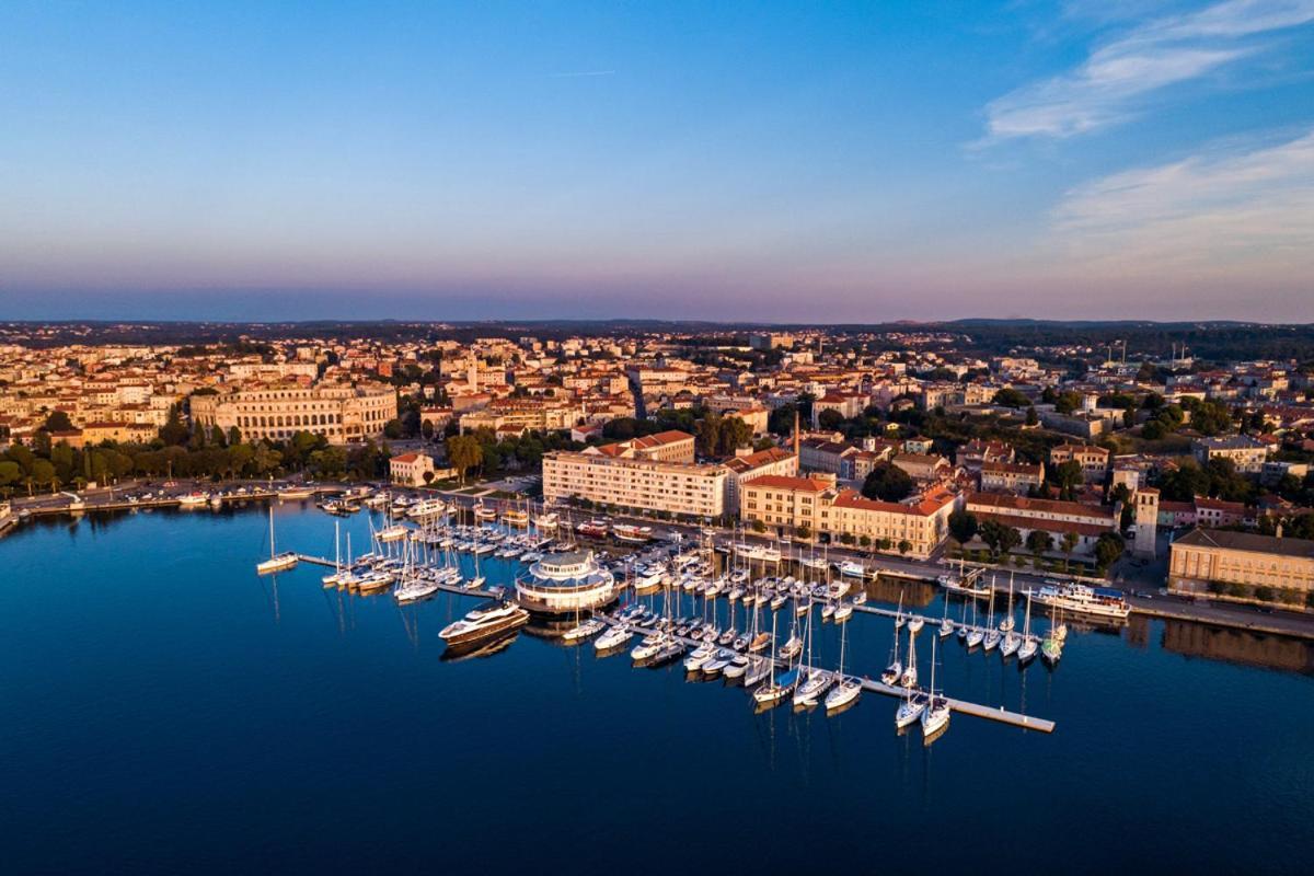 Apartman Sogni D'Oro Lägenhet Pula Exteriör bild
