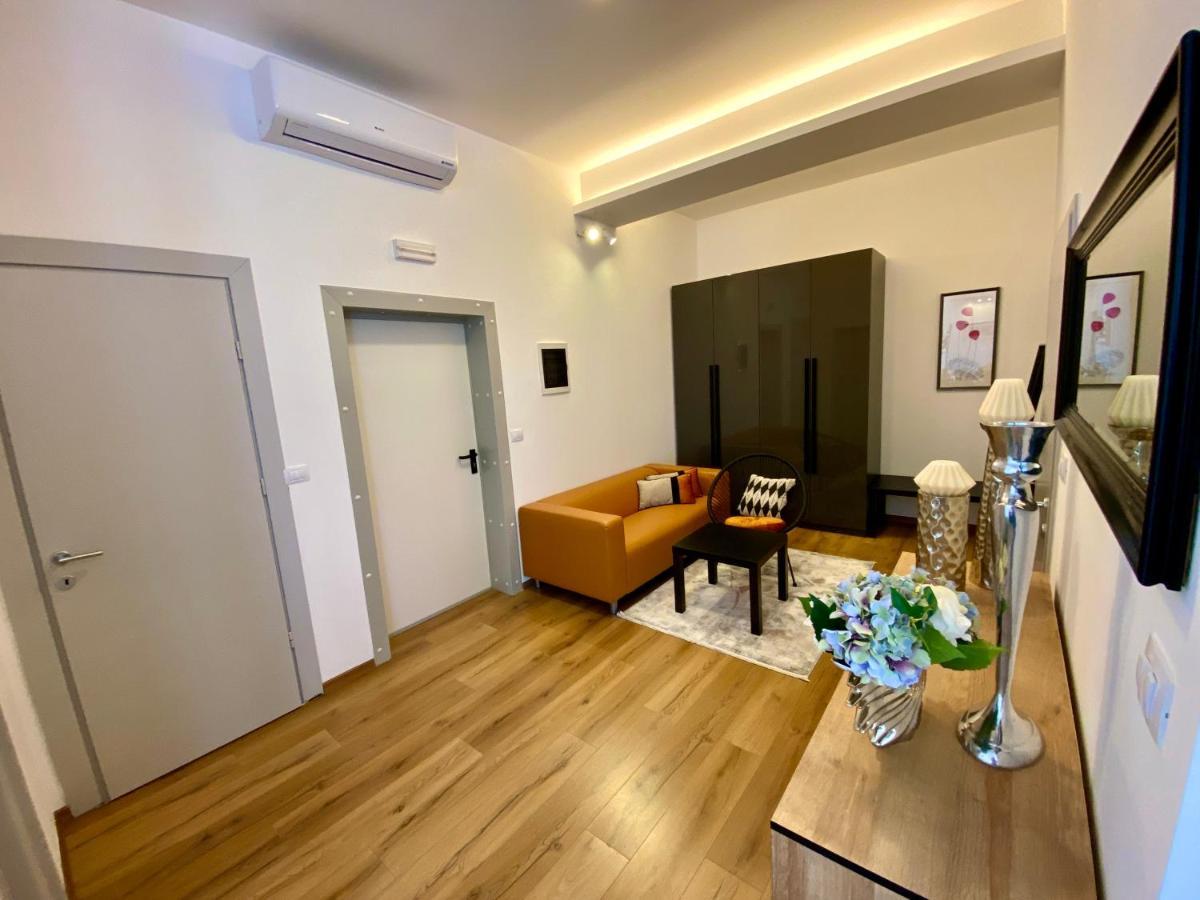 Apartman Sogni D'Oro Lägenhet Pula Exteriör bild