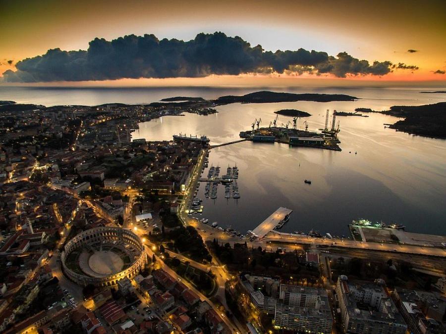 Apartman Sogni D'Oro Lägenhet Pula Exteriör bild